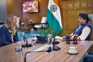 Starlink VP Meets Jyotiraditya Scindia, Eyes Expansion of Satellite Internet in India