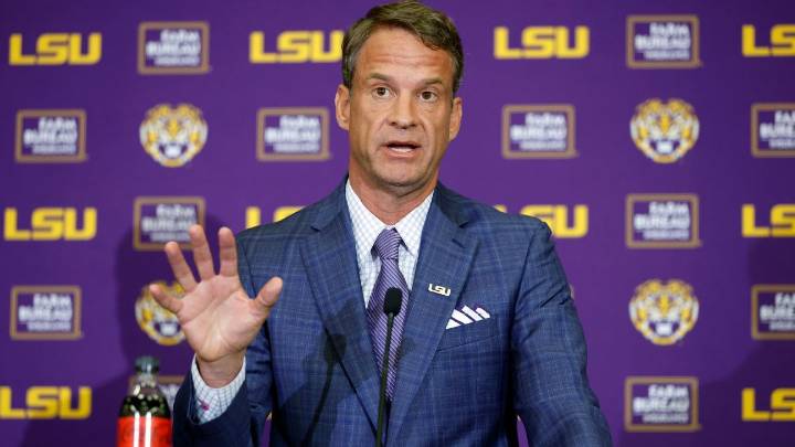 Wetzel: CFB's 'calendar' problem affects athletes more than millionaire coaches