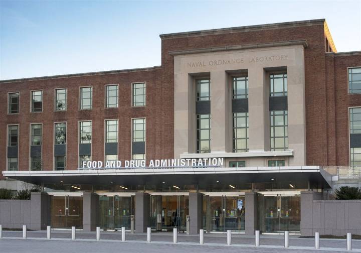 FDA rarely forces manufacturers to recall dangerous medical devices, watchdog report finds