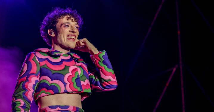 La ridícula contradicción de un ganador de Eurovisión al devolver su trofeo por la participación de Israel