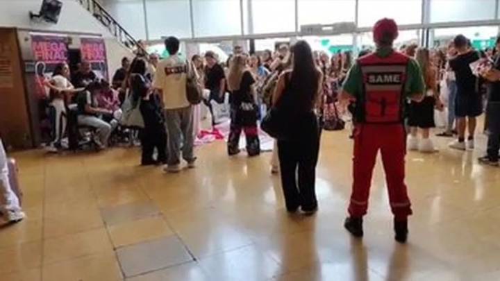Pánico en Flores: una multitud sufrió descomposturas y desmayos en el Teatro Gran Rivadavia