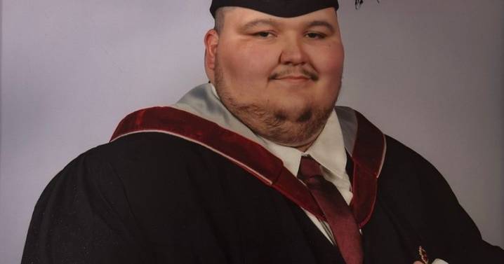 39-stone man loses half his bodyweight with one exercise