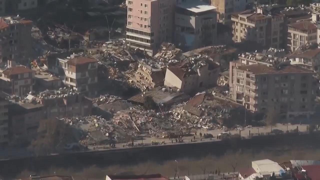 What are earthquakes and why do they happen?