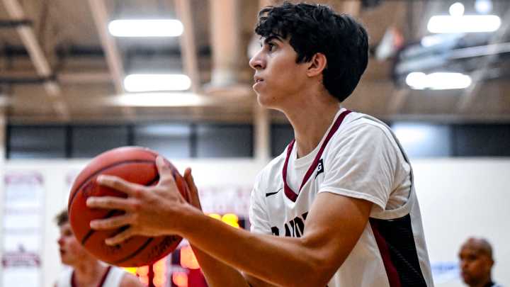 Boy basketball roundup: Everett, Portland win openers