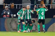 Con el ‘Cucho’ Hernández, Real Betis buscará dar el ‘golpe’ en Barcelona