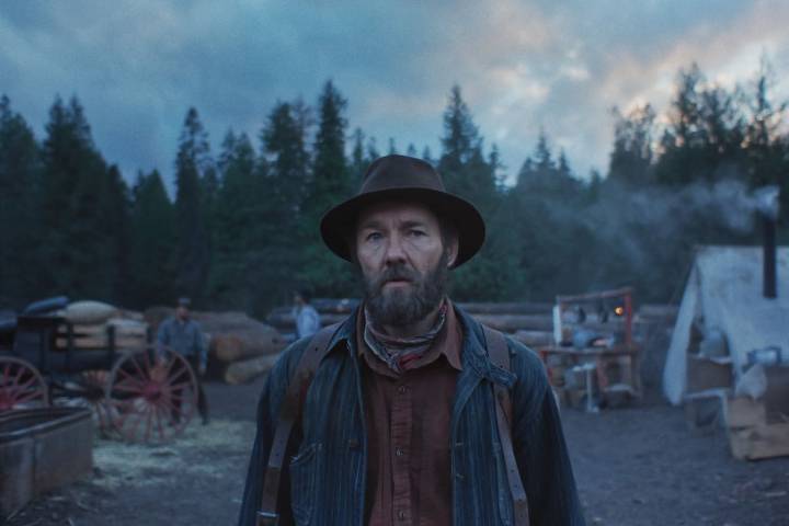 En Netflix. Así es Sueños de Trenes, la conmovedora película en donde se cruzan el amor y la tragedia