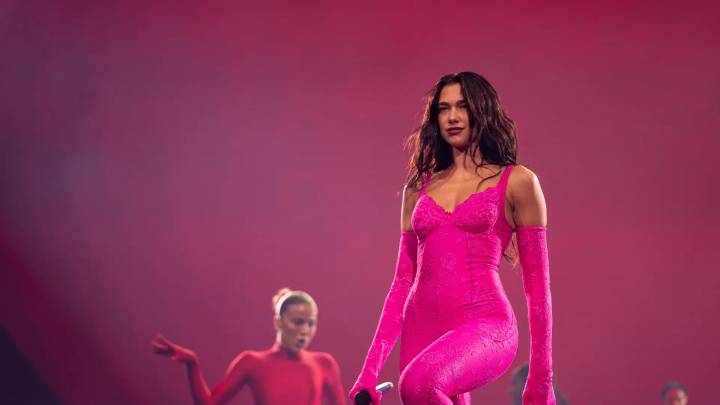 Dua Lipa sorprende a su público en México con su versión de 'Bésame Mucho': "Escogió calidad"