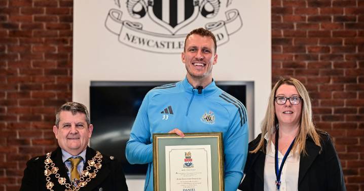 Freedom of Blyth awarded to 'always proud' Dan Burn in honour of cup final heroics