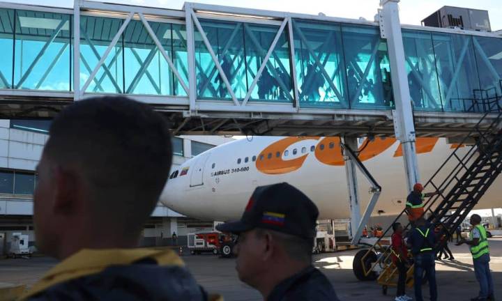 Llegan a Venezuela 259 migrantes en un vuelo de repatriación proveniente de México