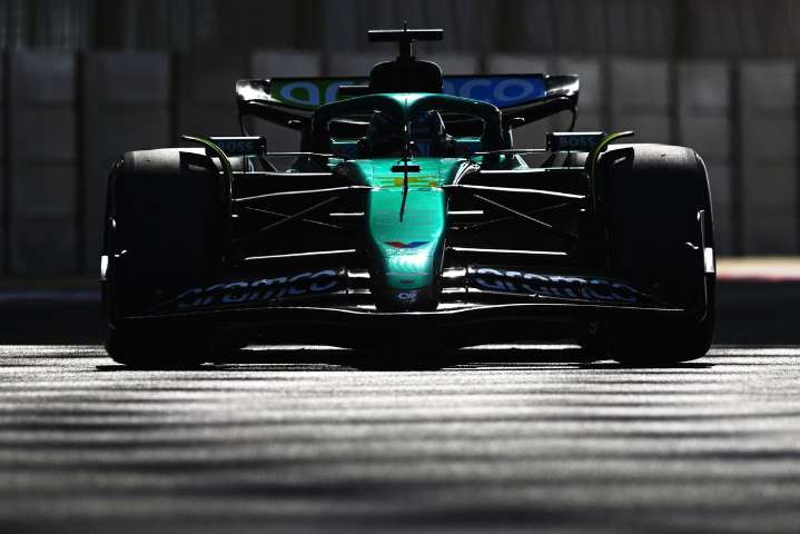 Jak Crawford tops Abu Dhabi F1 test, Mercedes quickest of mule cars