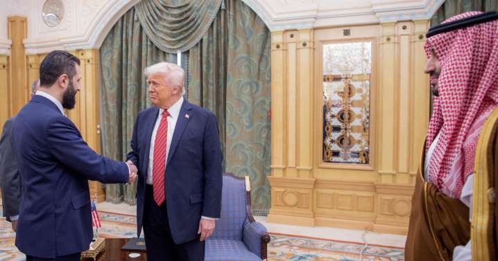 Trump advierte a Israel de que no «interfiera» en Siria