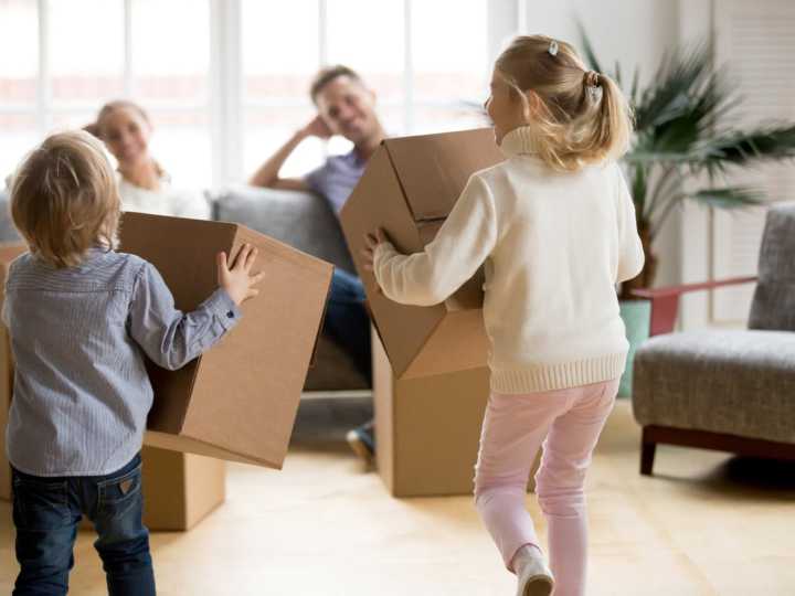 "Mi suegra se mudó con nosotros y nos ayuda con el cuidado de los niños: es la mejor decisión que tomamos"