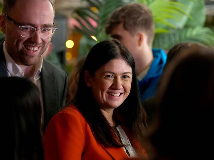 UK will ‘keep close eye’ on Australia’s under-16s social media ban – Lisa Nandy