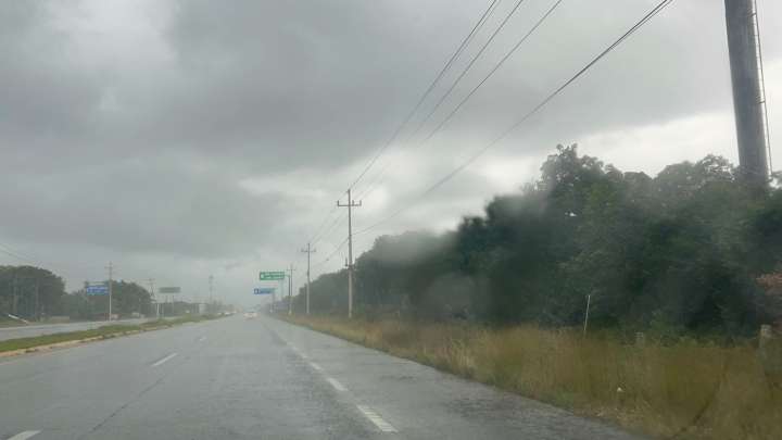 Fuertes lluvias en Quintana Roo, extremen precauciones