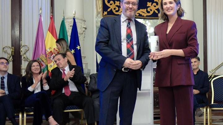 La periodista de La Opinión Arancha Tejero, reconocida en los Premios Ciudad de Málaga