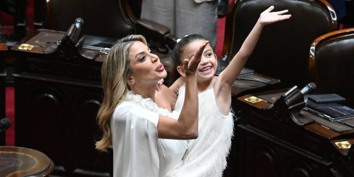 Virginia Gallardo habló de la polémica por su look para jurar como diputada: “Este era un día especial”