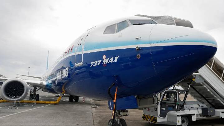 FAA revisará el sistema de alerta de cabina del Boeing 737 MAX 10