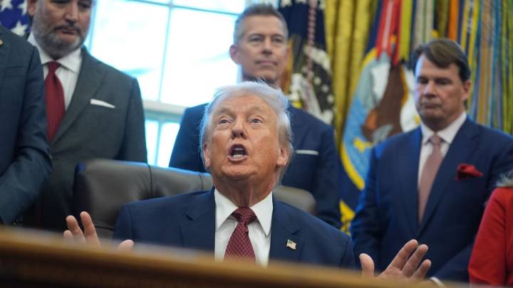 Trump doubles down on his attacks on Somalis in the U.S.