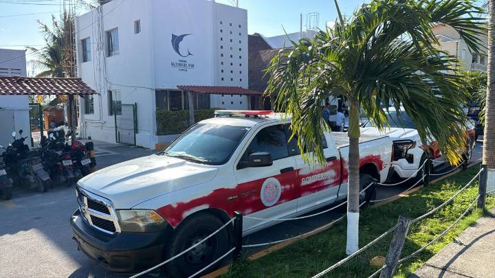Rescatan cadáver de un hombre frente a marina en Puerto Juárez (VIDEO)