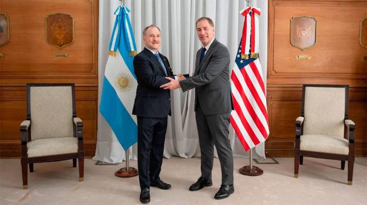 Diego Santilli recibió al embajador de Estados Unidos Peter Lamelas