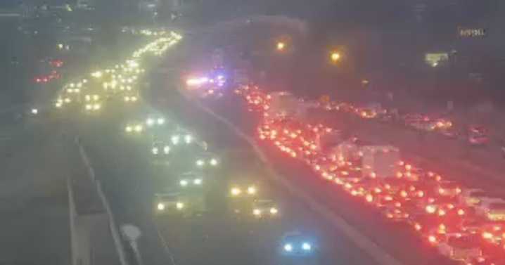 Southbound I-25 closed at Garden of the Gods and Fillmore Street