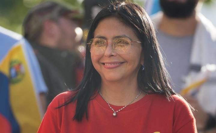 Nobel de la Paz a Corina Machado es un premio "manchado en sangre", dice vicepresidenta de Venezuela