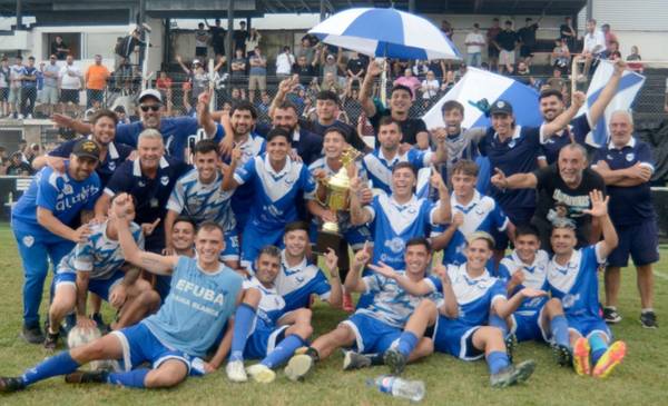 La Armonía, con un golazo del “Chori” Vega, ascendió a la A