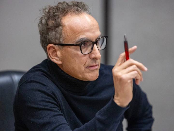 In 5-3 vote, Catholic trustees back ending busing for specialty programs