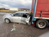 Choque entre un auto y un tráiler en San Francisco de los Romo cobra su primera víctima mortal
