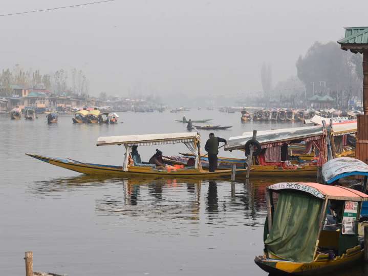 Pulwama coldest in Kashmir at minus 5.1°C as cold wave intensifies