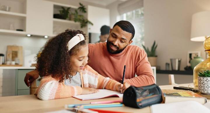 La educación en casa en Colombia es una alternativa flexible para los niños y jóvenes: se busca que la idea sea avalada