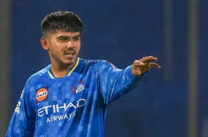 Indian Team Maintains No-Handshake Policy Against Pakistan at Toss in U