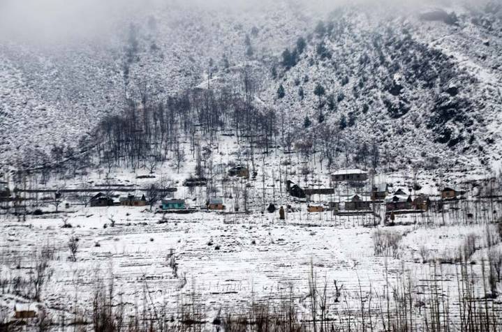 Fresh Snowfall in North Kashmir’s Gurez Sector