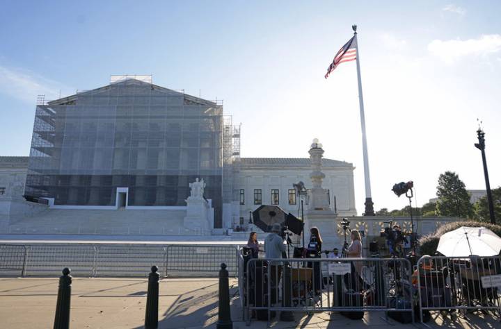 Supreme Court Poised to Allow President to Fire Members Of 'Independent' Agencies