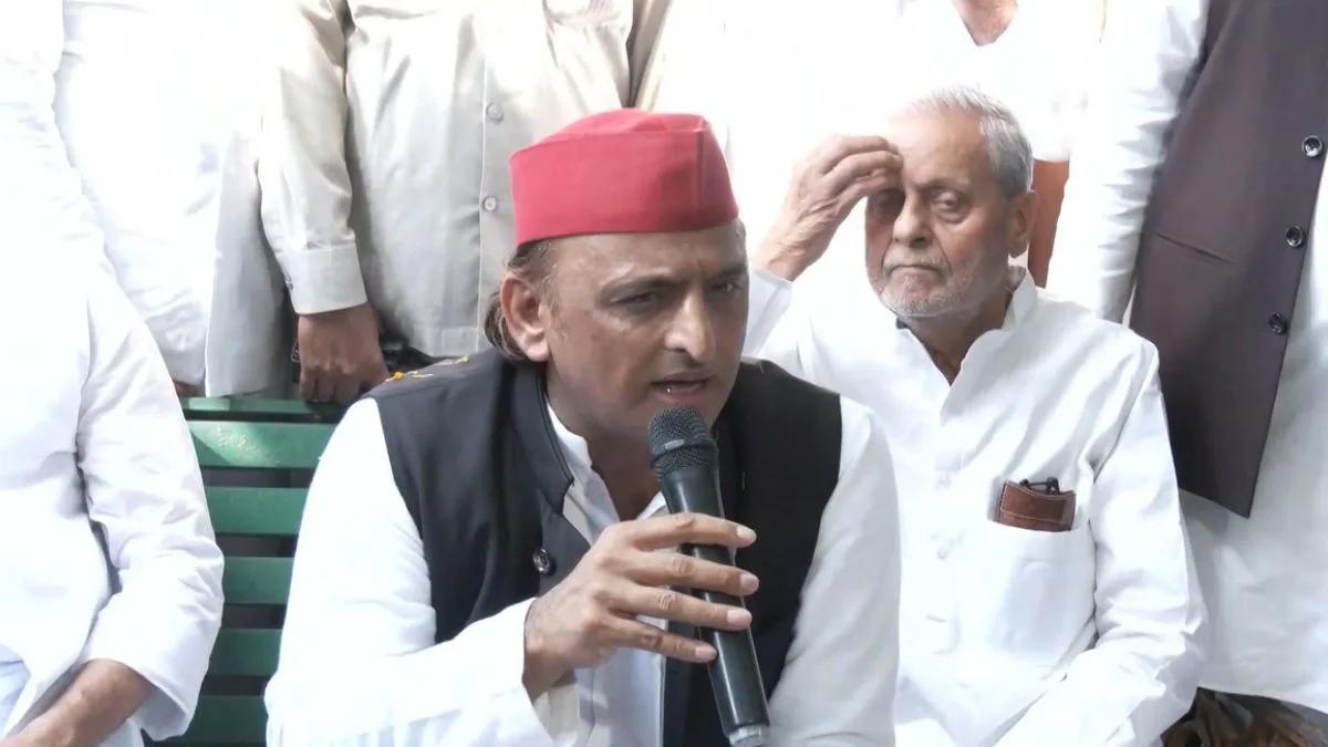 Akhilesh Yadav urges PM to take cognisance of Varanasi cough syrup scam