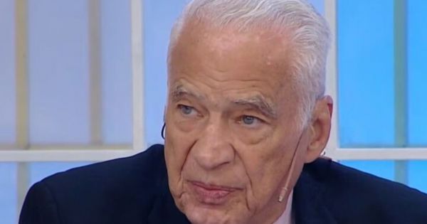 Alberto Cormillot celebró 64 años como médico: la foto inédita del día que se recibió