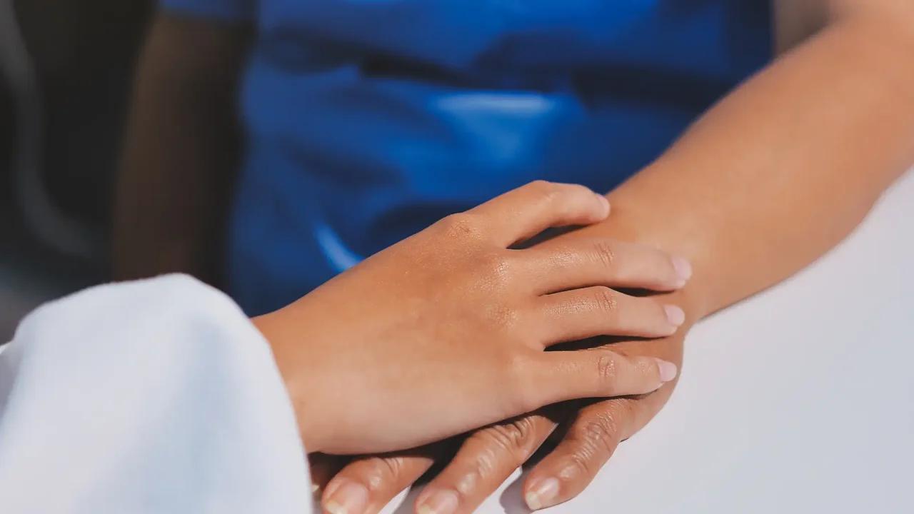 "Está invasivo": reconocida modelo y presentadora preocupó con su diagnóstico de cáncer