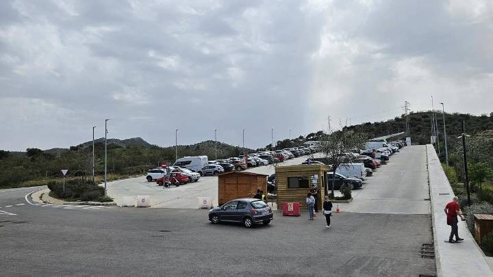 Tres detenidos en Málaga por forzar y robar en más de 55 vehículos en aparcamientos turísticos