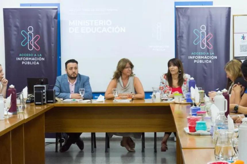 Educación promete "fortalecer la transparencia informativa"