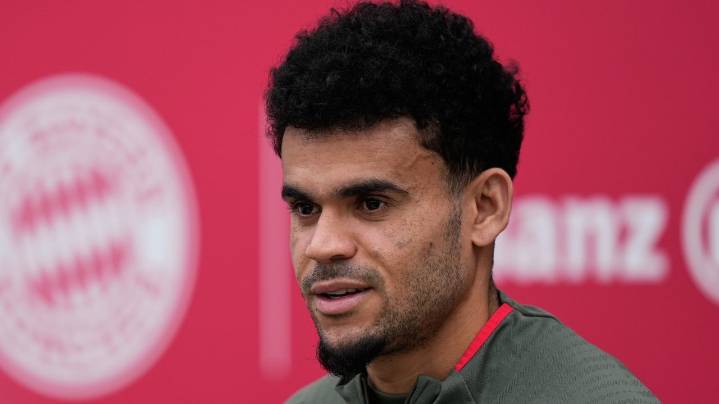 Bayern's Díaz gets Champions League ban cut after reckless foul on PSG's Hakimi