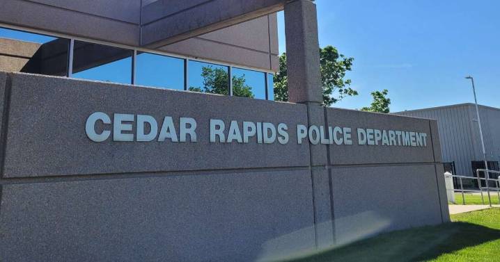 Card skimmers discovered at 2 Family Dollar stores in Cedar Rapids