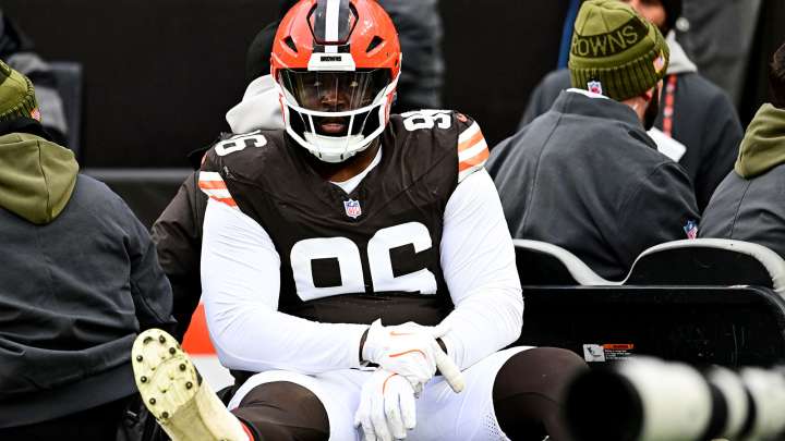 Browns’ Maliek Collins out for season with severe quad injury