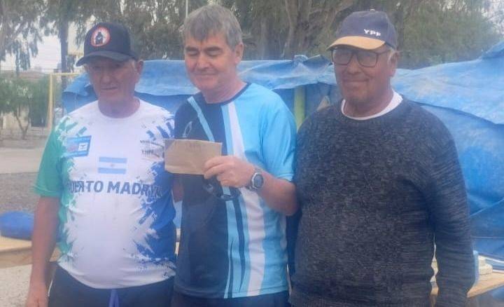 Se realizó un nuevo Torneo de Tejo en la plaza de Fontana Oeste