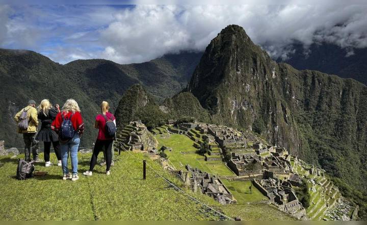 Gremios rechazan iniciativa del Congreso de crear nueva autoridad que administre Machu Picchu y advierten riesgos para el turismo