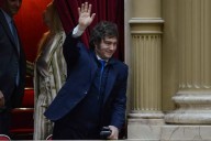 Cruce de cánticos en Diputados: Javier Milei se sumó al grito de “Libertad” durante la jura
