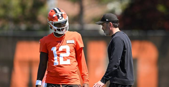 The Browns are developing Shedeur Sanders the right way