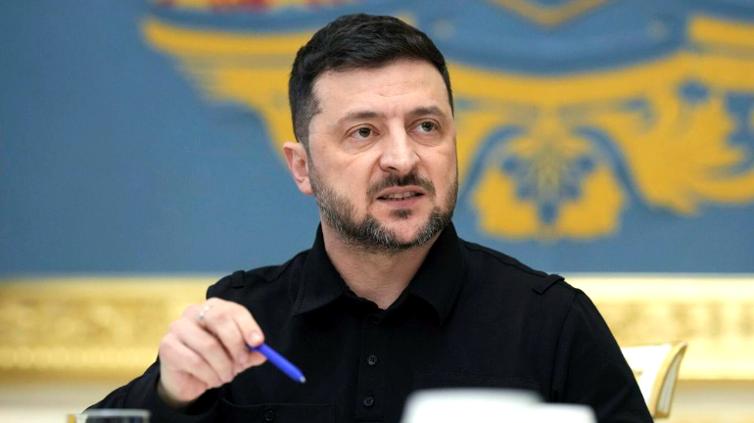 Zelenski está "listo" para elecciones, tras señalamientos de Trump🎦