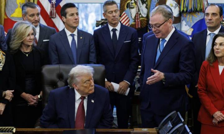 Trump afirma que su plan para Venezuela va “mucho más allá” de campaña de presión a Maduro