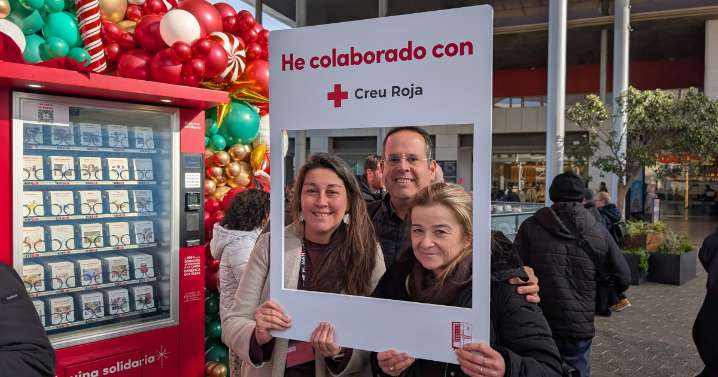 Las ‘Máquinas Solidarias’ llegan a Barcelona para transformar las compras de Navidad en ayuda real
