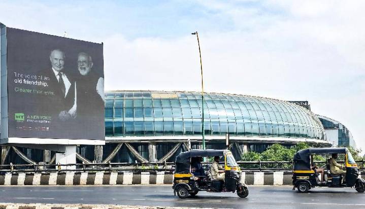 India, Russia Look At Cementing Trade And Investment Ties